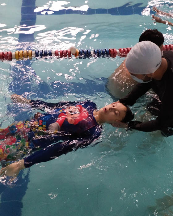 Clases de natacion terapeutica