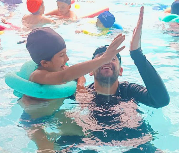 Natacion para niños especiales en bogota